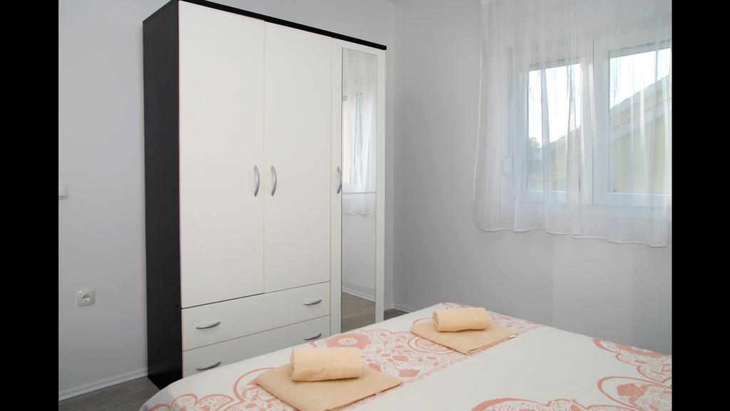 Holiday Home Luka Zadar Eksteriør bilde