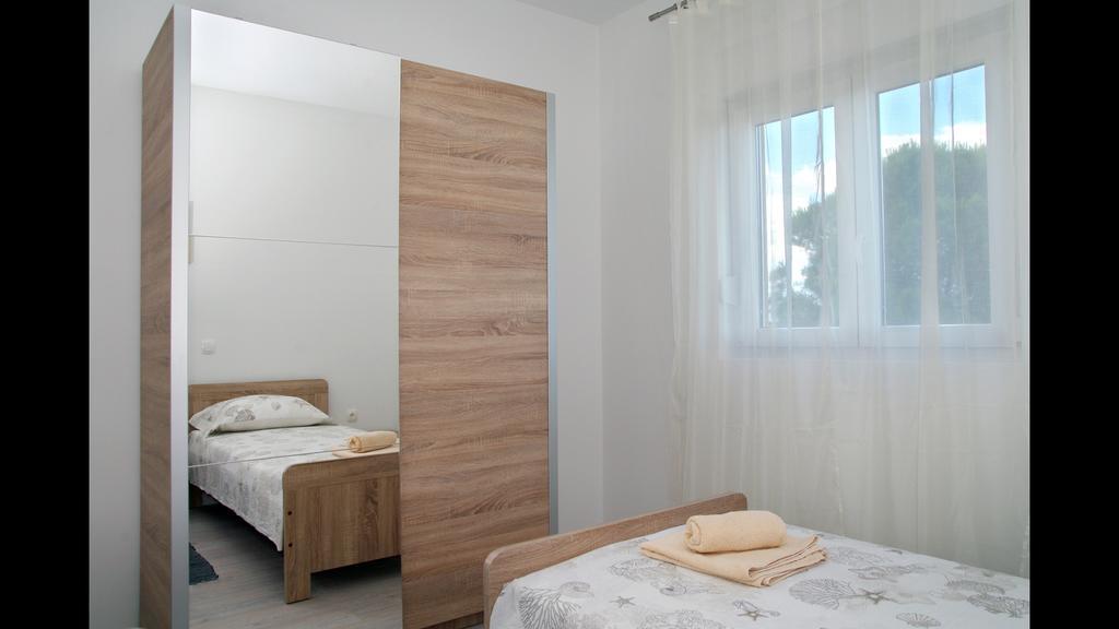 Holiday Home Luka Zadar Eksteriør bilde