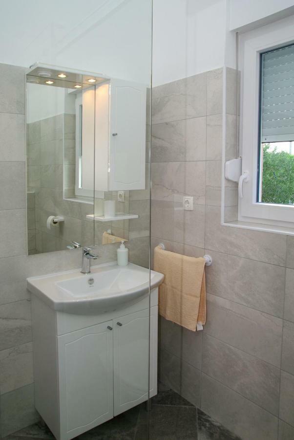 Holiday Home Luka Zadar Eksteriør bilde