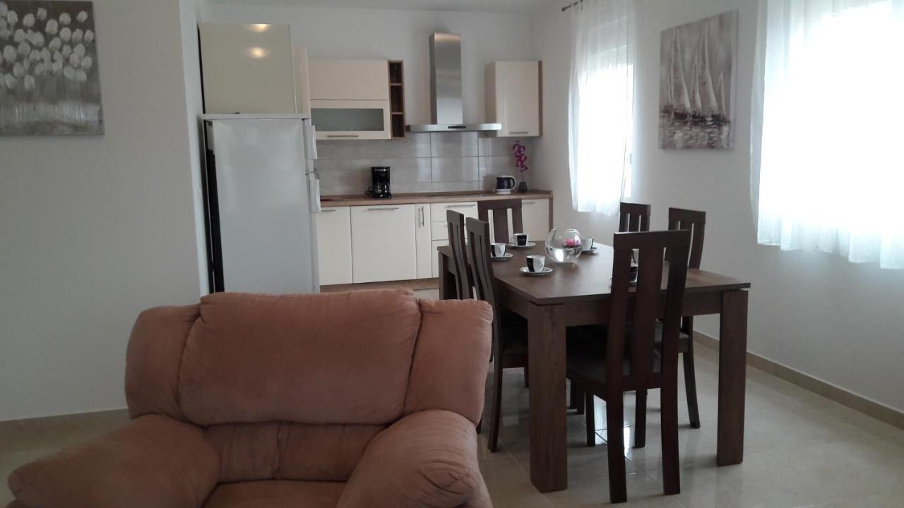 Holiday Home Luka Zadar Eksteriør bilde